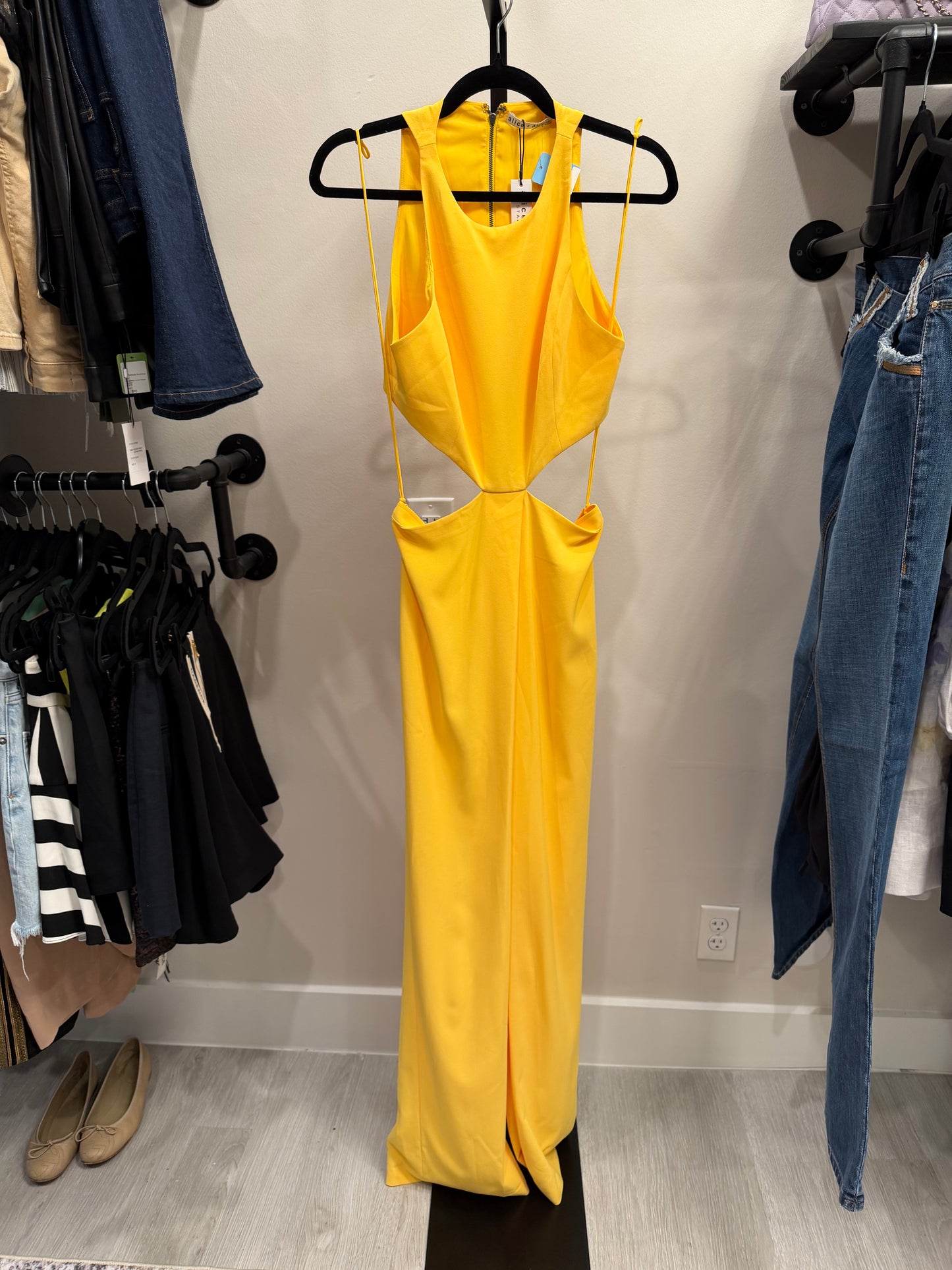 Alice + Olivia Womens Yellow Golden Rod Cutout Jumpsuit Size 6 NWT