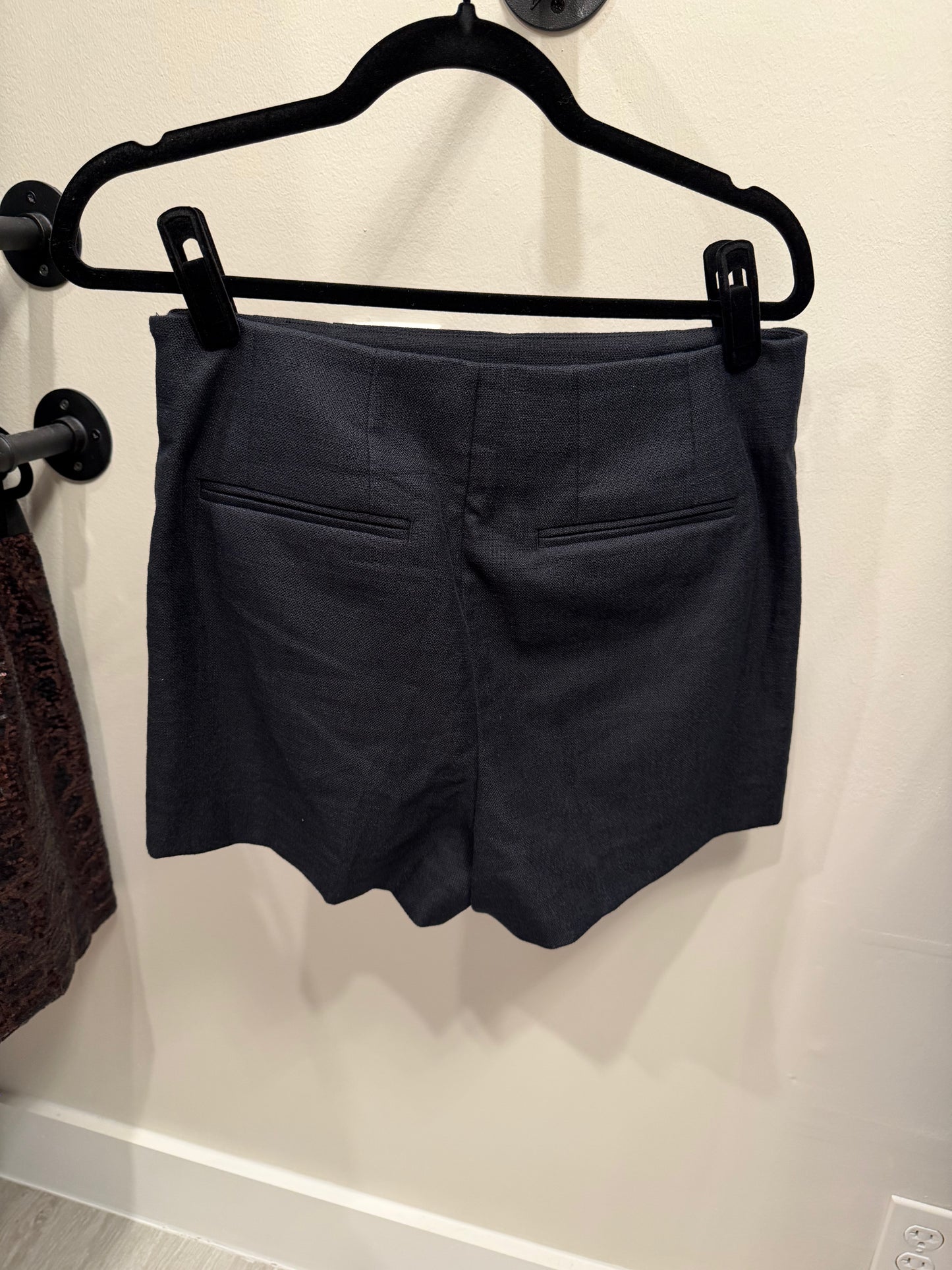 Club Monaco High Rise Shorts, Black, Size 8