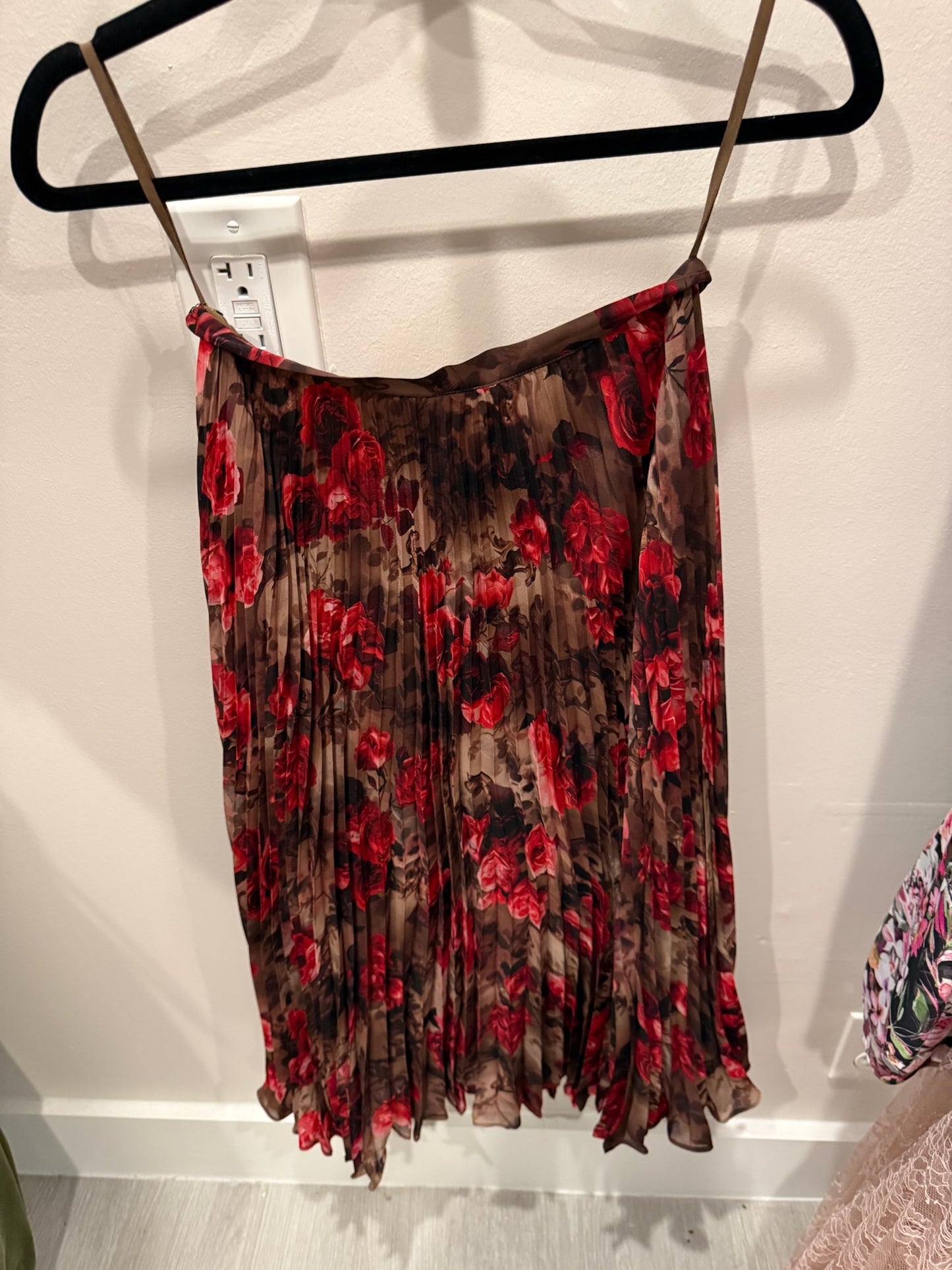 L’Agence Green with Rose Skirt, Size 2