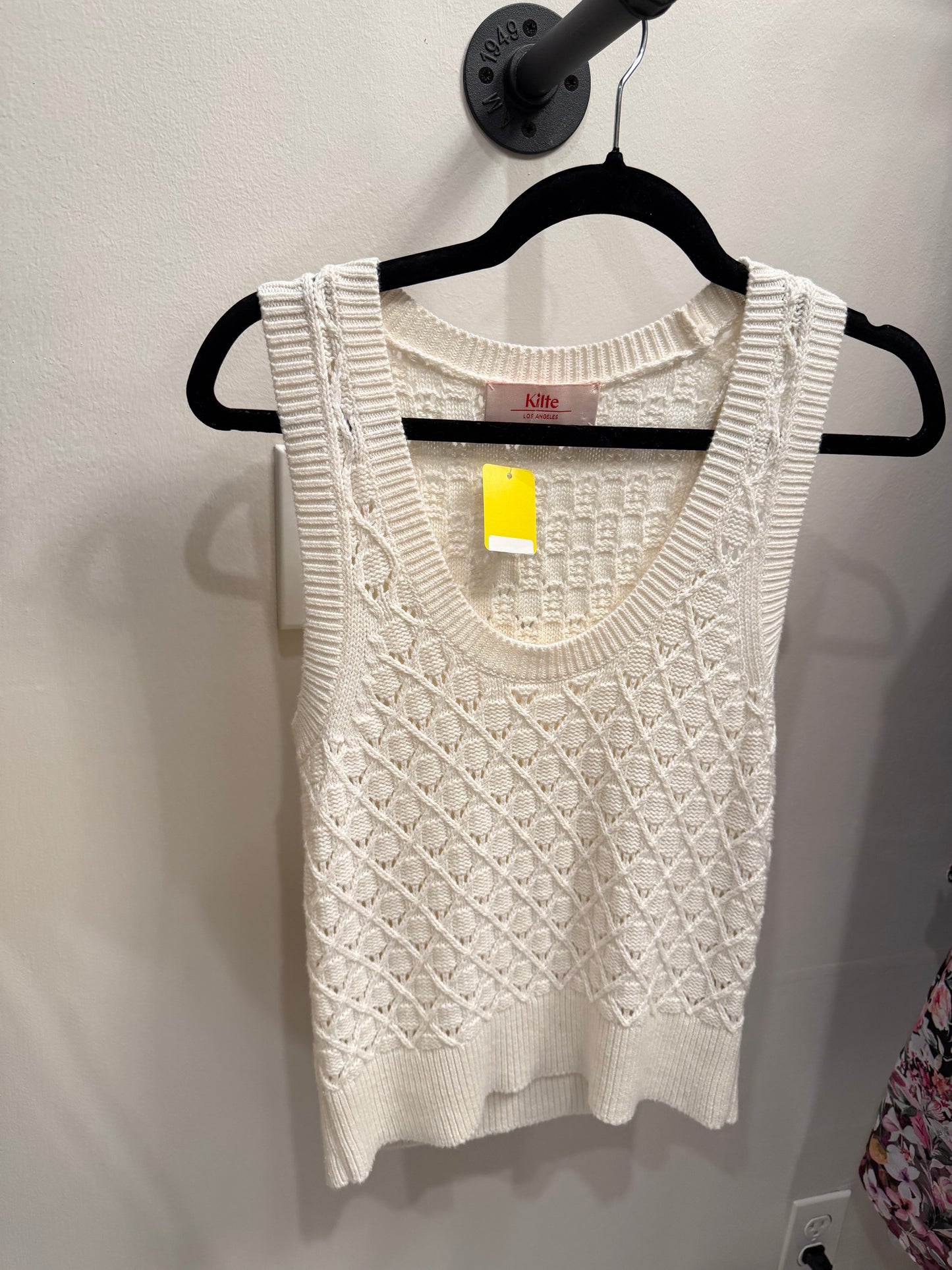 Kilte Ivory Knit Shirt/Short 2 PC Set, Size 0