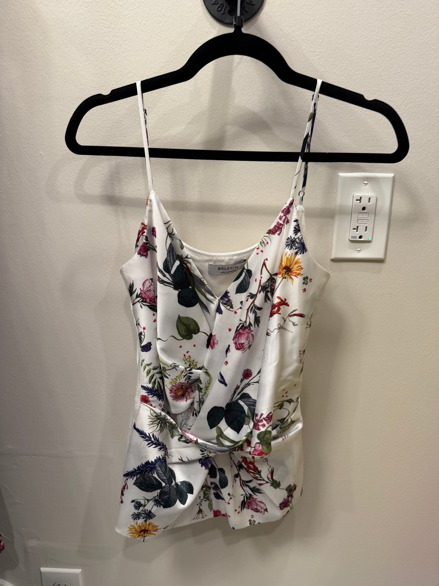 Bailey44 White Floral Twist-Front Sleeveless Top, Size 8