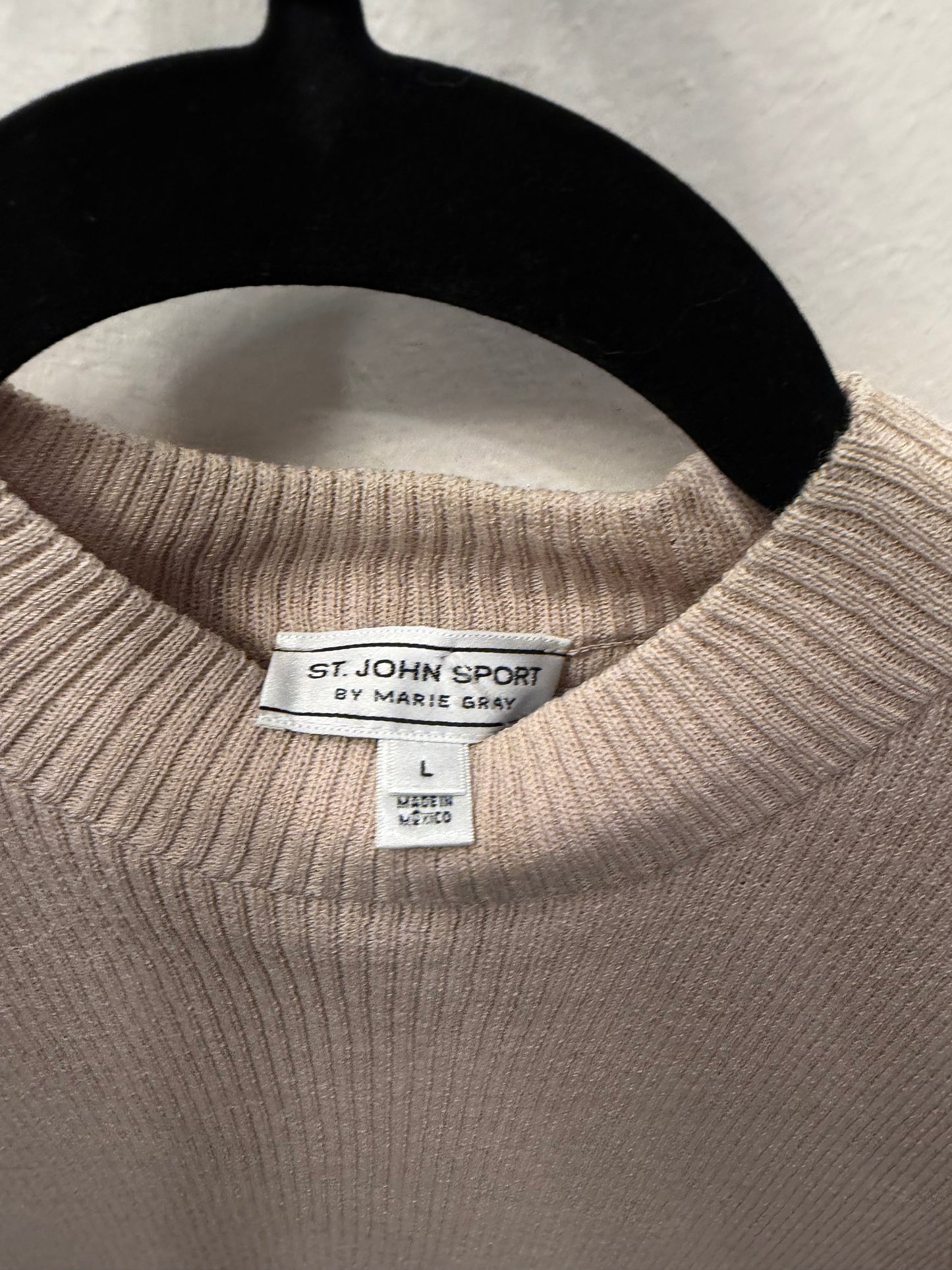St John Sport Tan Sleeveless Shirt, NWT, Size Large